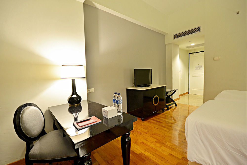 Hotel Diradja Jakarta Extérieur photo