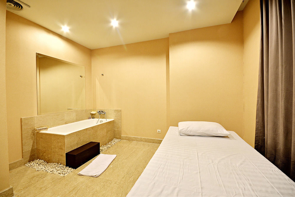 Hotel Diradja Jakarta Extérieur photo