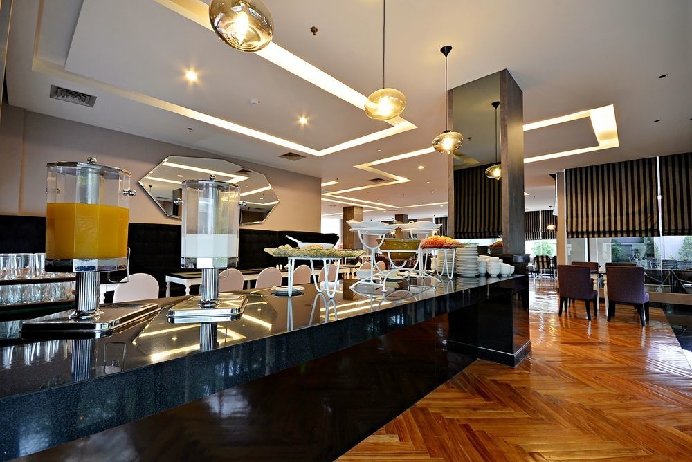 Hotel Diradja Jakarta Extérieur photo